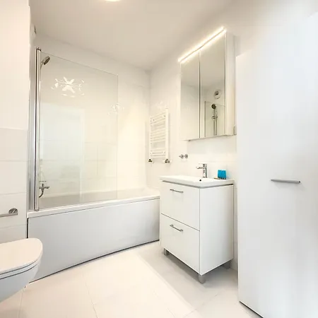 Mieszczanska Charming By Bookinghost * 弗罗茨瓦夫