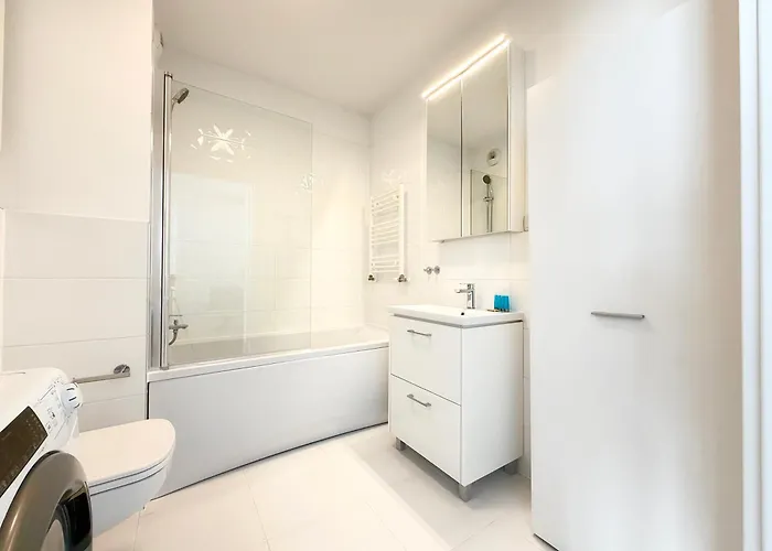 Mieszczanska Charming By Bookinghost * 弗罗茨瓦夫