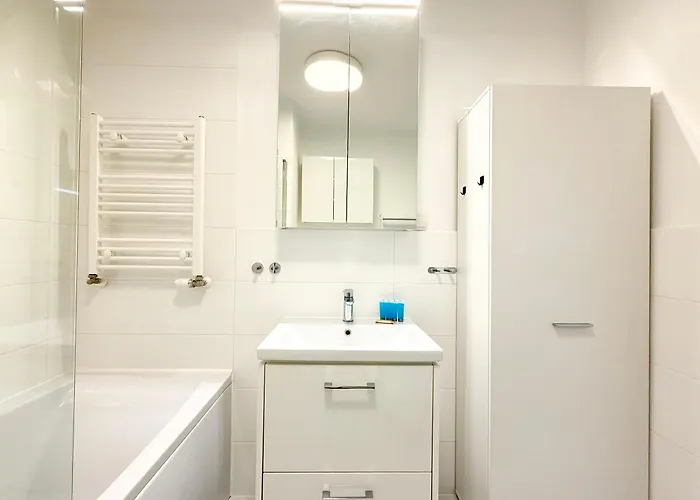 Mieszczanska Charming By Bookinghost * 弗罗茨瓦夫